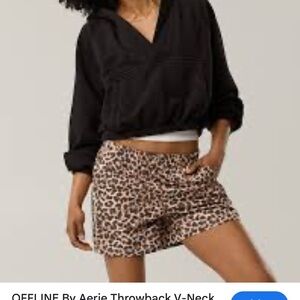 NWT Aerie Offline Black Throwback Hoodie Small